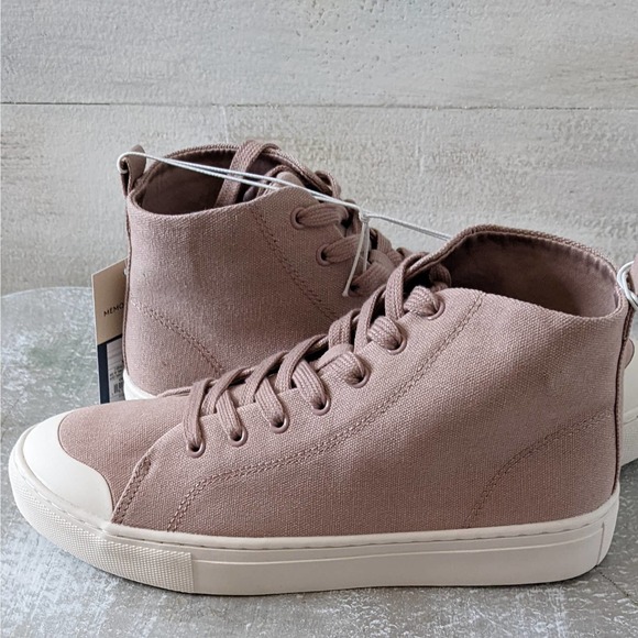 Universal Thread Mauve High Top Canvas Sneakers Size 8.5 NWT - Picture 2 of 7